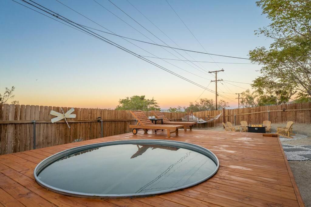 Palm Vista Retreat *Hot Tub/Cowboy Pool/Hammocks* Villa Joshua Tree Exterior foto